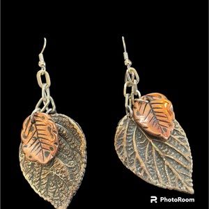 NWT Vintage Women’s Birch Hill Double Leaf Dangle Earrings. Antique Finish